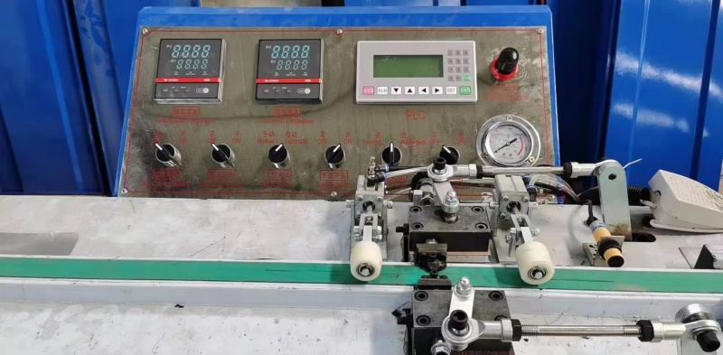 Gewöhnliche Heißschmelz-Butyl-Beschichtungsmaschine