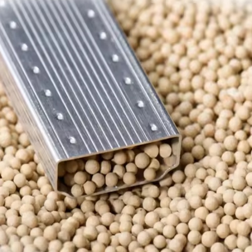 অন্তরক কাচের আণবিক চালনী